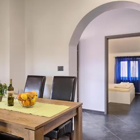 Apartment Ines